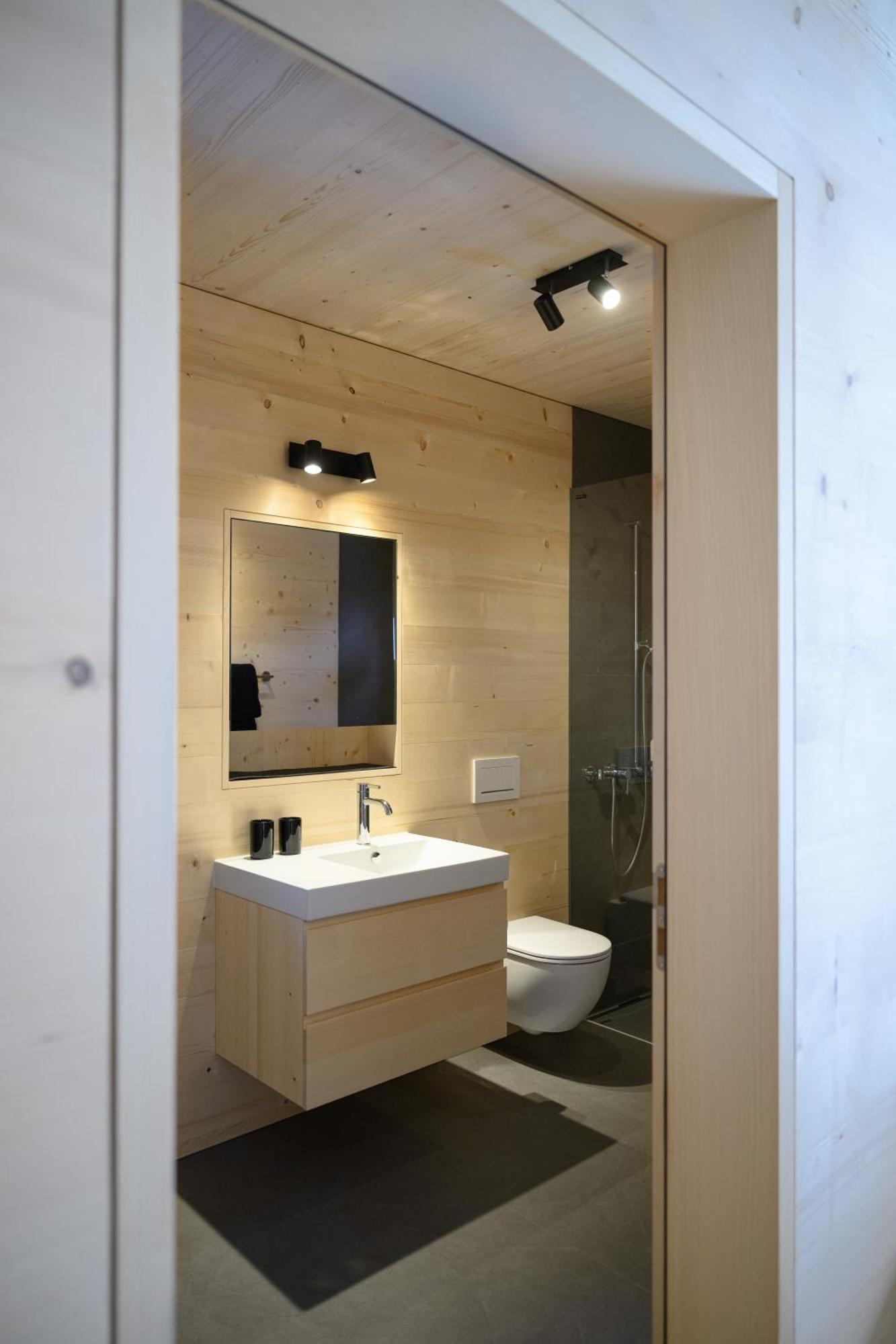 Mondholz Ferienwohnung Andermatt Buitenkant foto